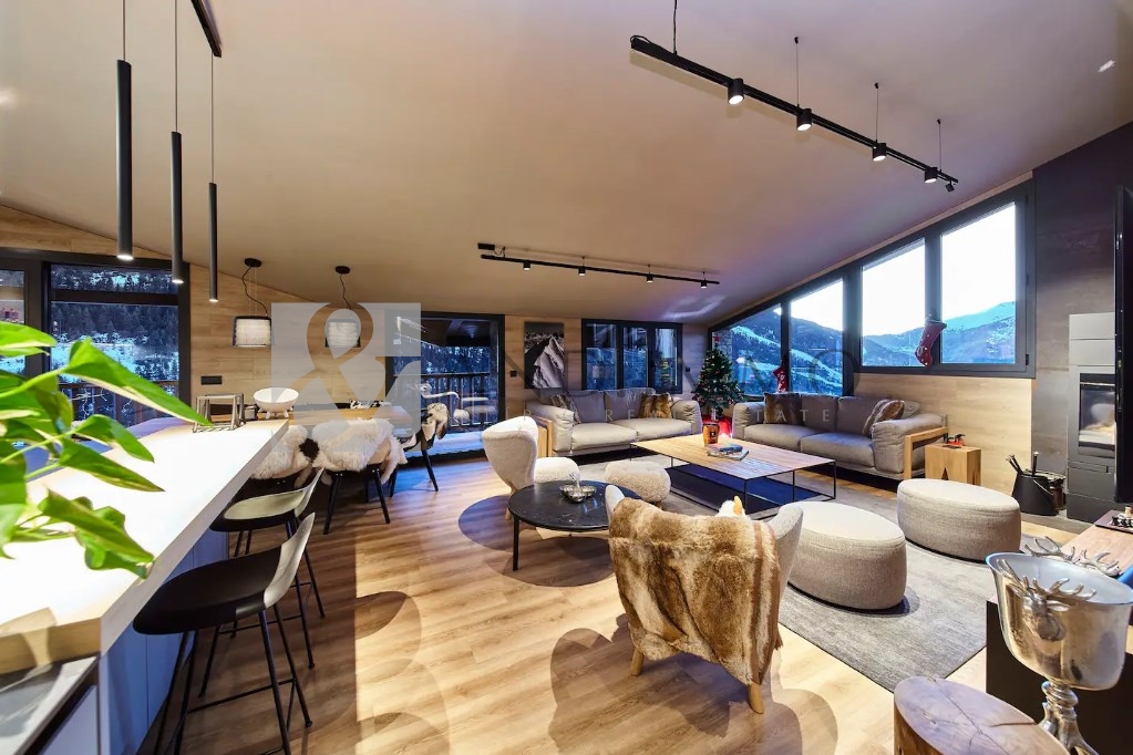 Pis de lloguer a Soldeu, 4 habitacions, 180 metres