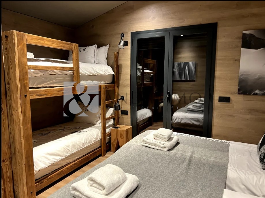 Pis de lloguer a Soldeu, 4 habitacions, 180 metres