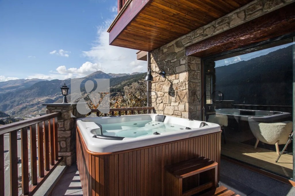 Pis de lloguer a Soldeu, 3 habitacions, 180 metres