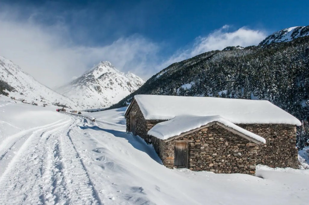 Pis de lloguer a Soldeu, 3 habitacions, 245 metres