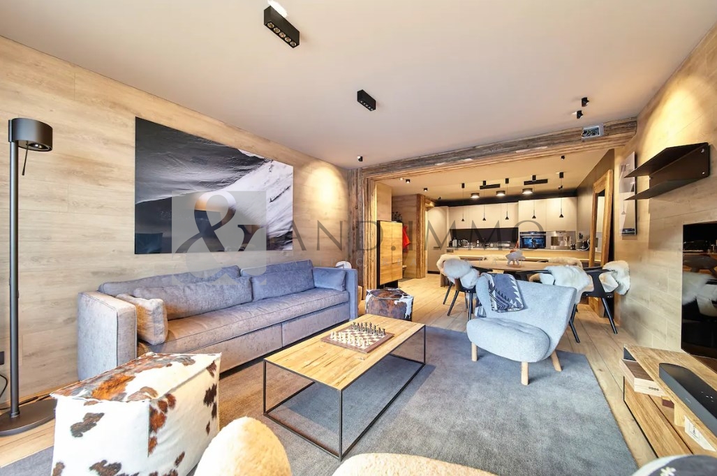 Piso de alquiler en Soldeu, 2 habitaciones, 114 metros — foto 1 de 10