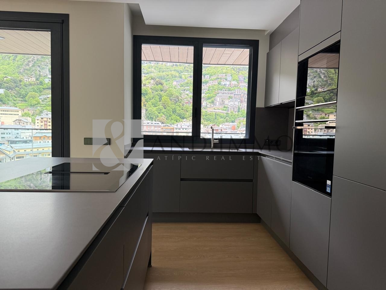 Pis de lloguer a Escaldes Engordany, 3 habitacions, 130 metres