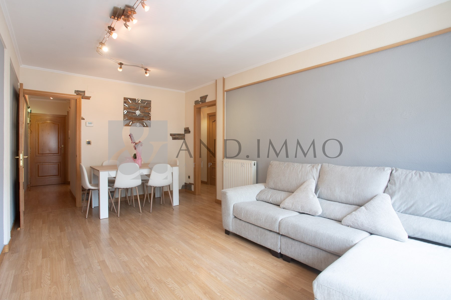 Piso de alquiler en Andorra la Vella, 3 habitaciones, 100 metros