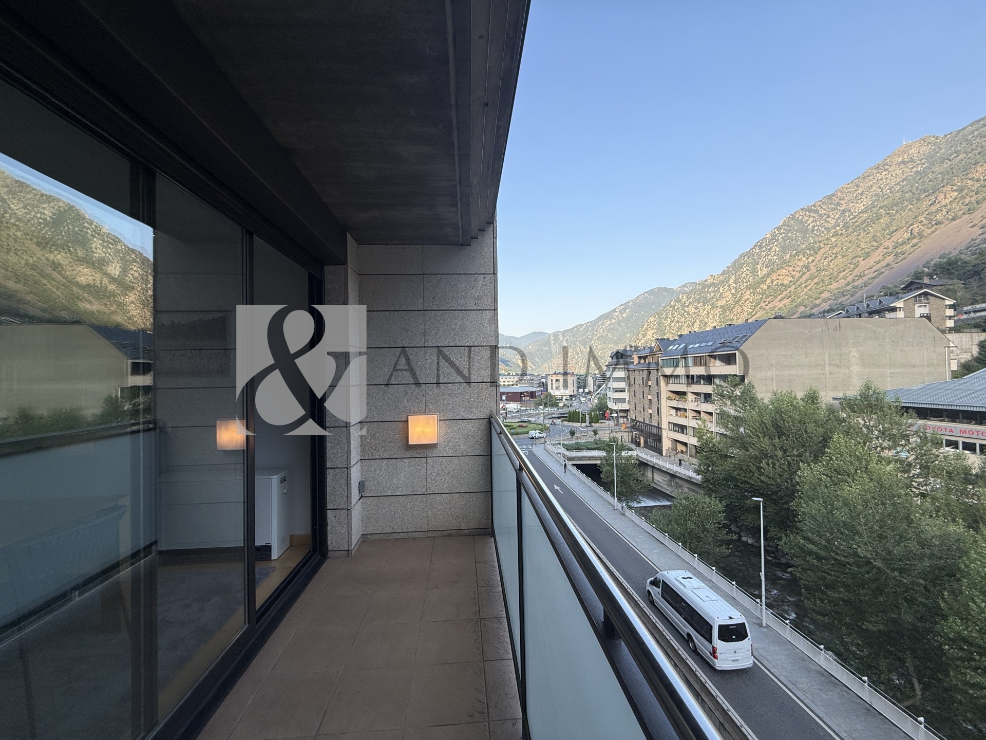 Pis de lloguer a Escaldes Engordany, 2 habitacions, 90 metres