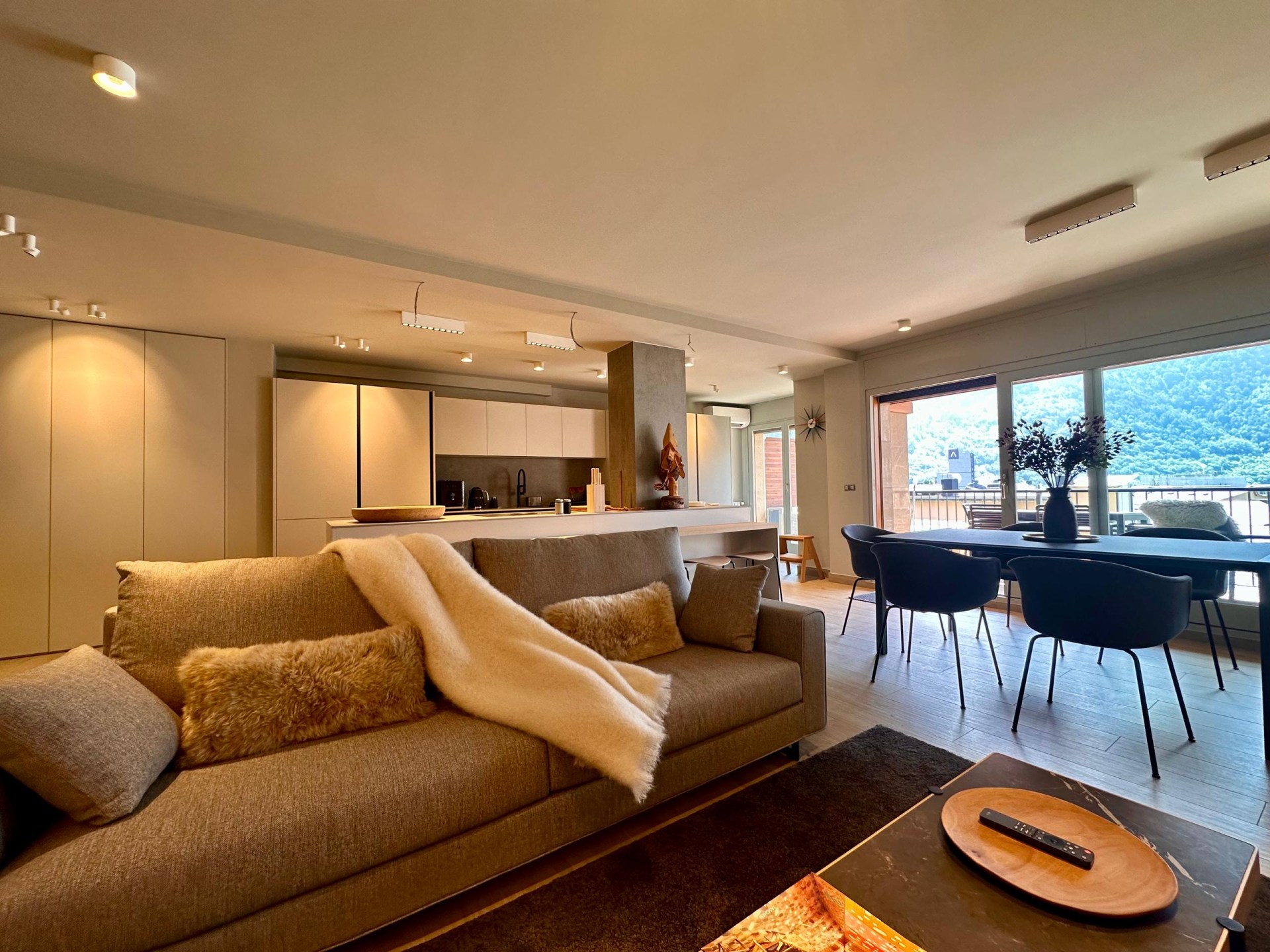 Piso de alquiler en Escaldes Engordany, 3 habitaciones, 130 metros