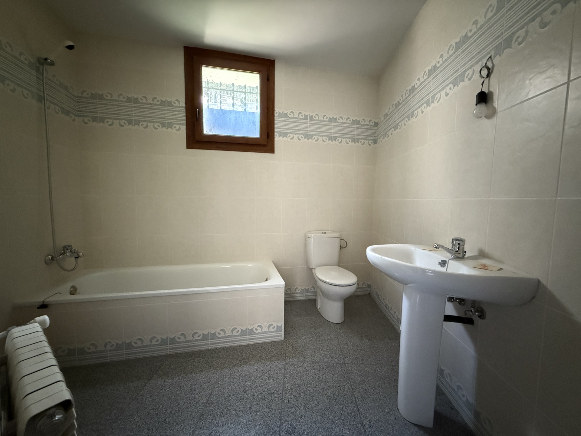 Local comercial en venda a Meritxell, 800 metres