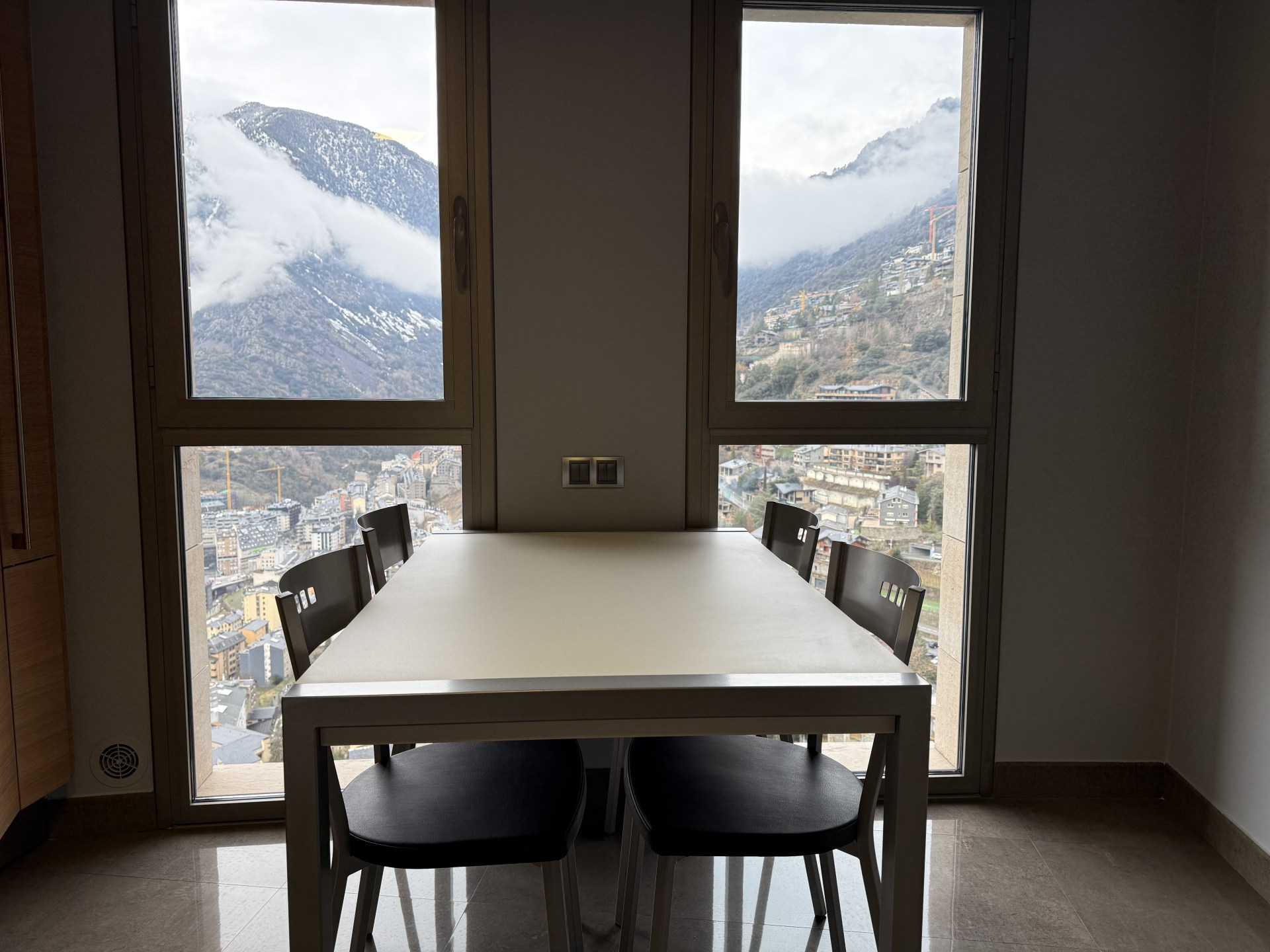 Pis de lloguer a Escaldes Engordany, 4 habitacions, 155 metres