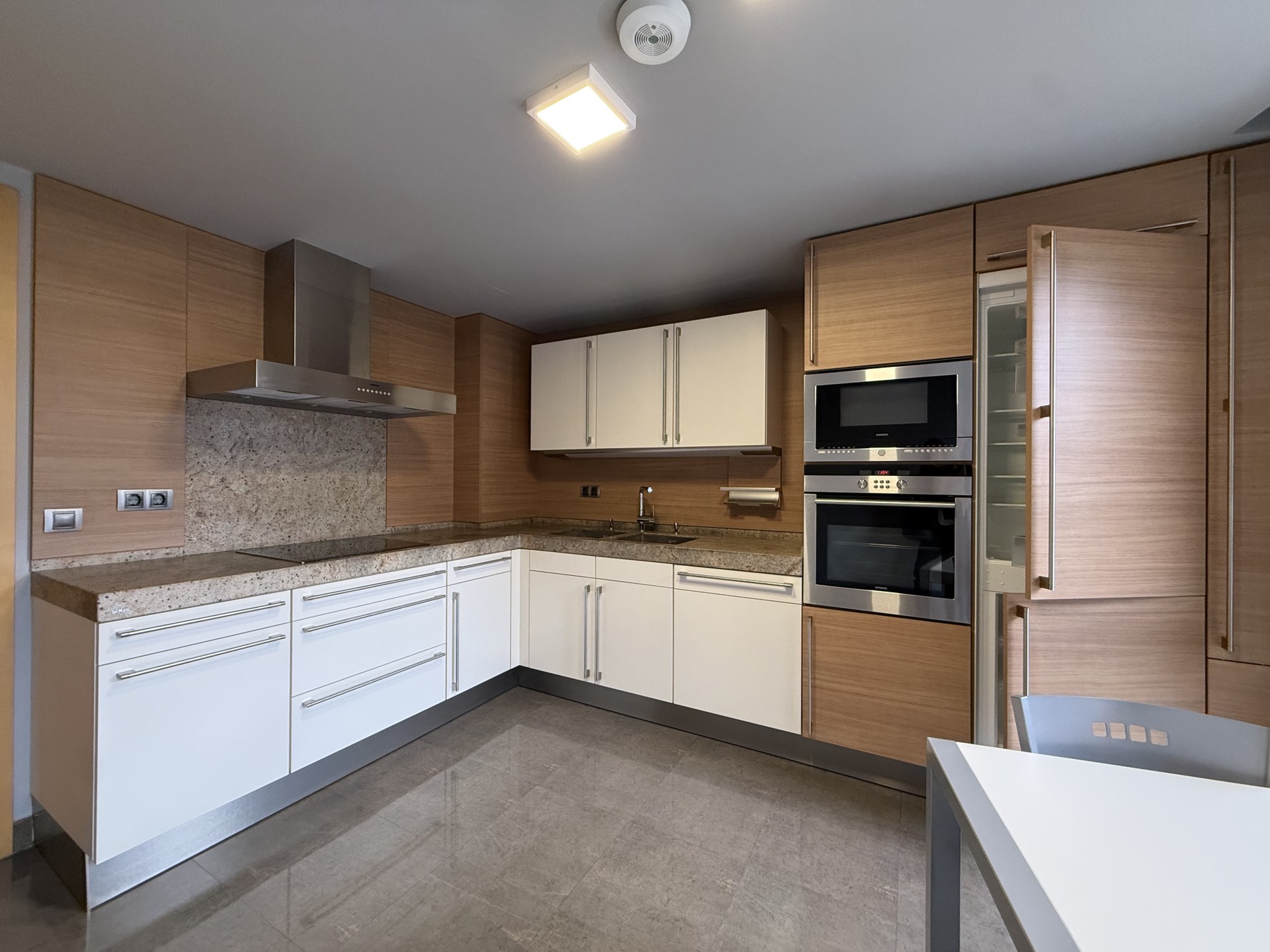 Pis de lloguer a Escaldes Engordany, 4 habitacions, 155 metres