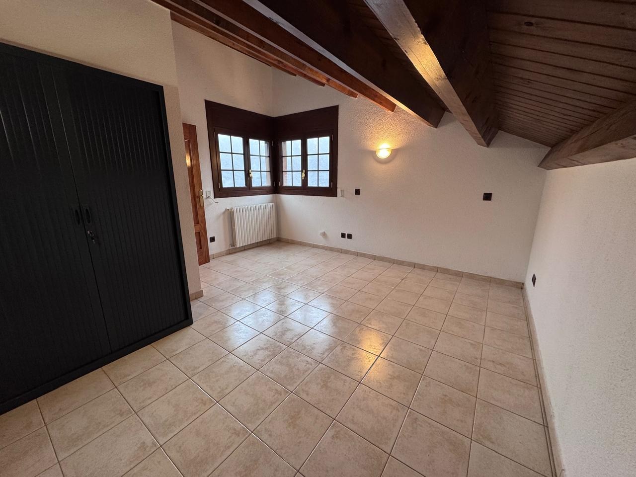 Xalet de lloguer a Sant Julià de Lòria, 4 habitacions, 250 metres