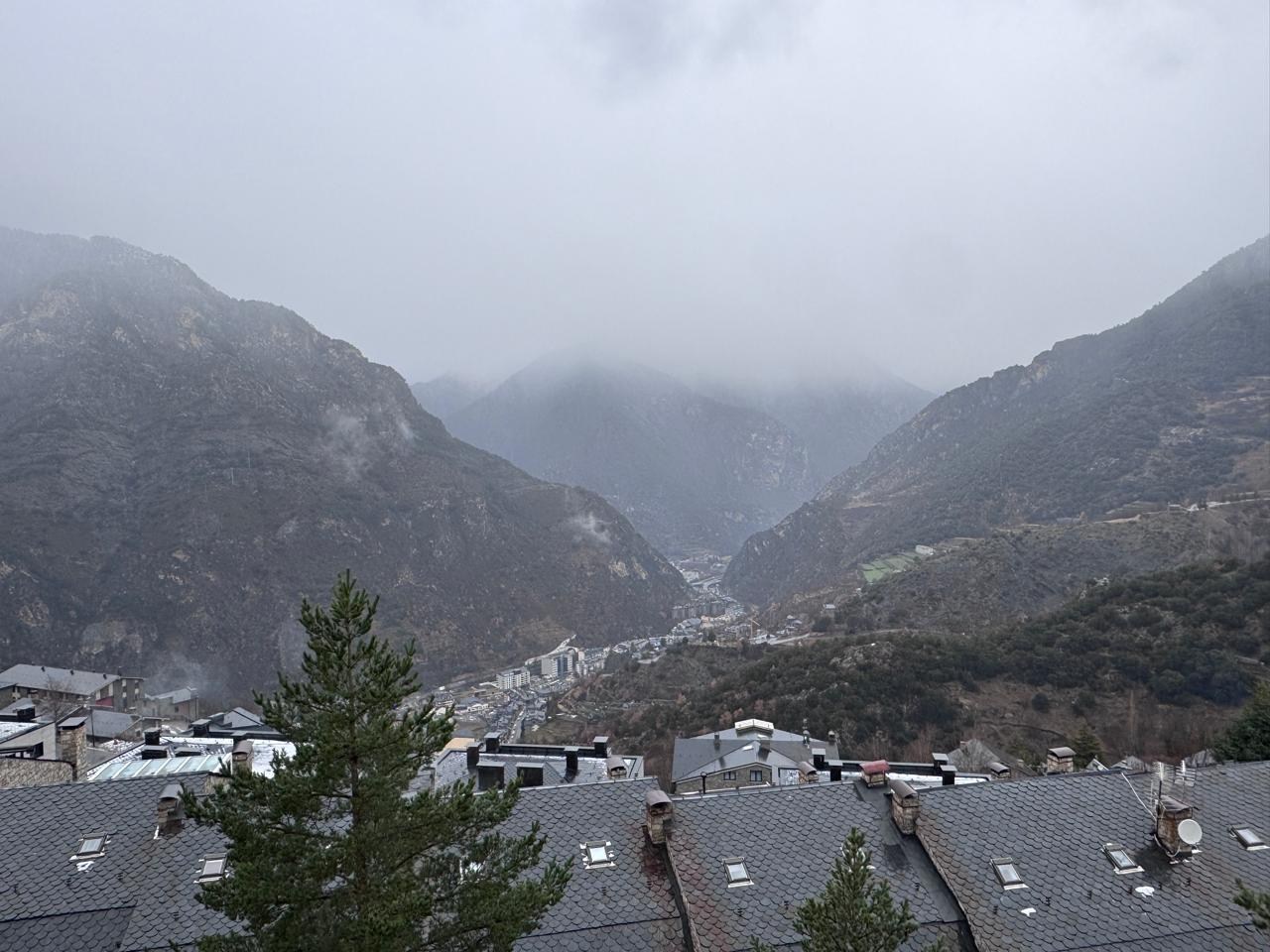 Xalet de lloguer a Sant Julià de Lòria, 4 habitacions, 250 metres