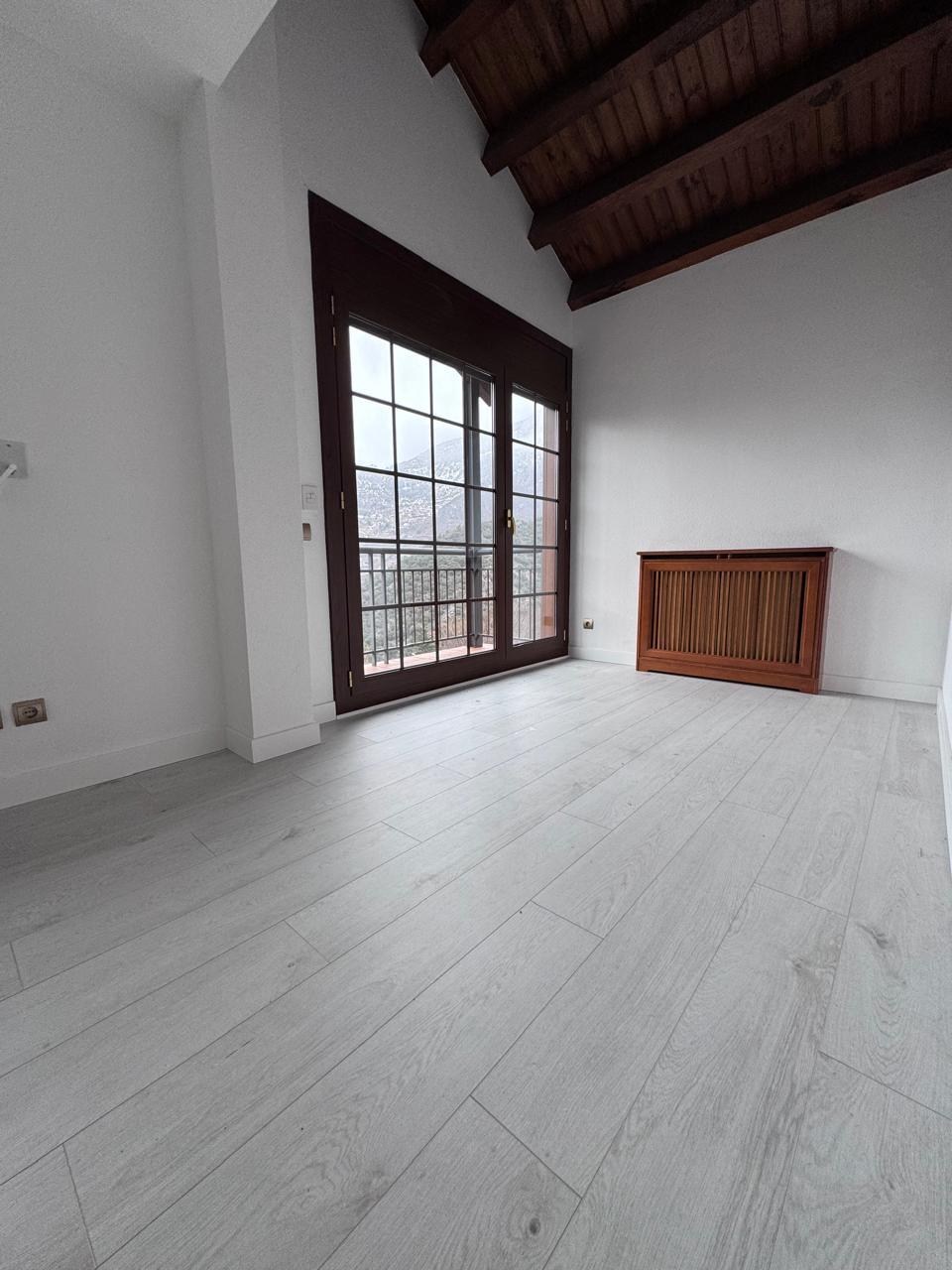 Xalet de lloguer a Sant Julià de Lòria, 4 habitacions, 250 metres