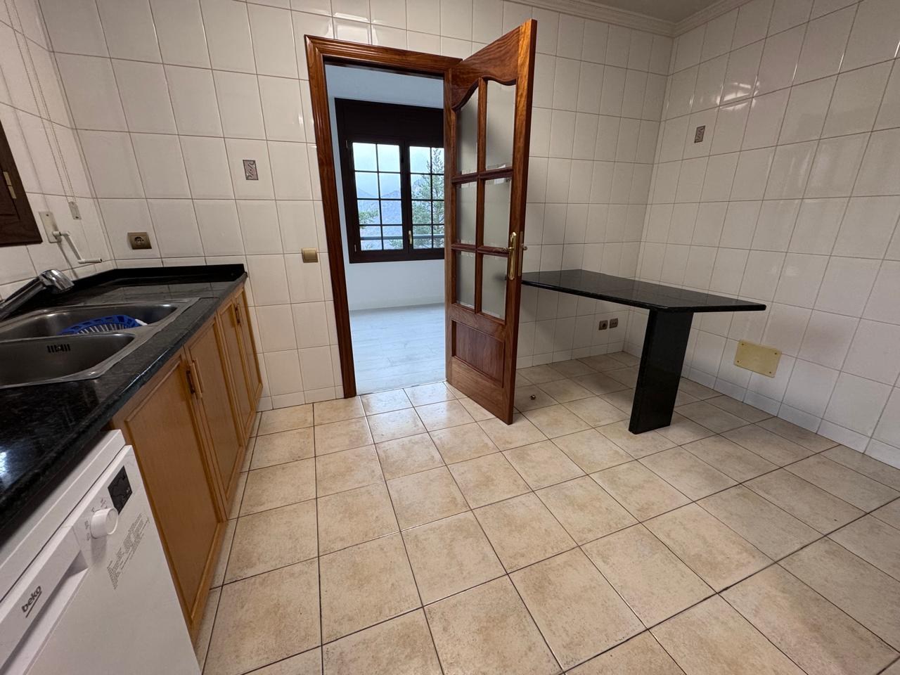 Xalet de lloguer a Sant Julià de Lòria, 4 habitacions, 250 metres