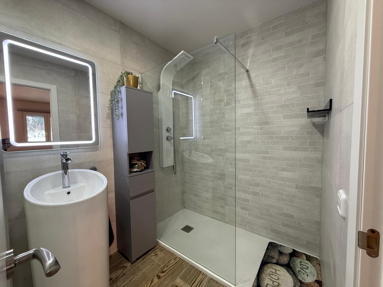 Pis en venda a Canillo, 2 habitacions, 66 metres