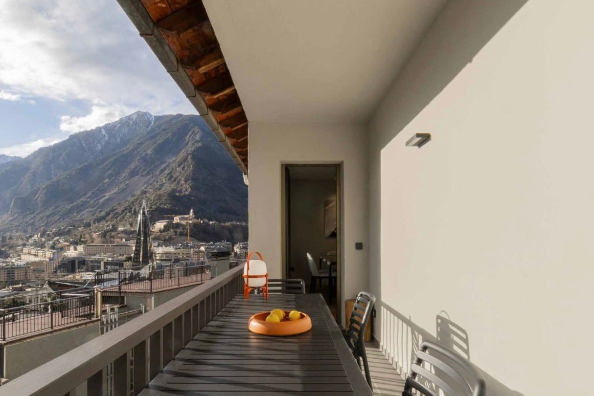 Piso de alquiler en Escaldes Engordany, 3 habitaciones, 174 metros