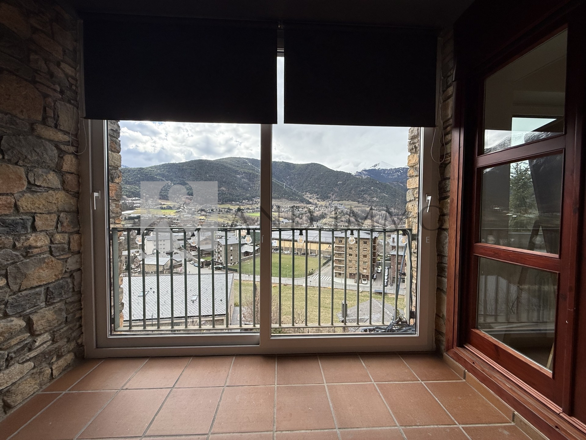 Pis de lloguer a L'Aldosa de la Massana, 4 habitacions, 160 metres