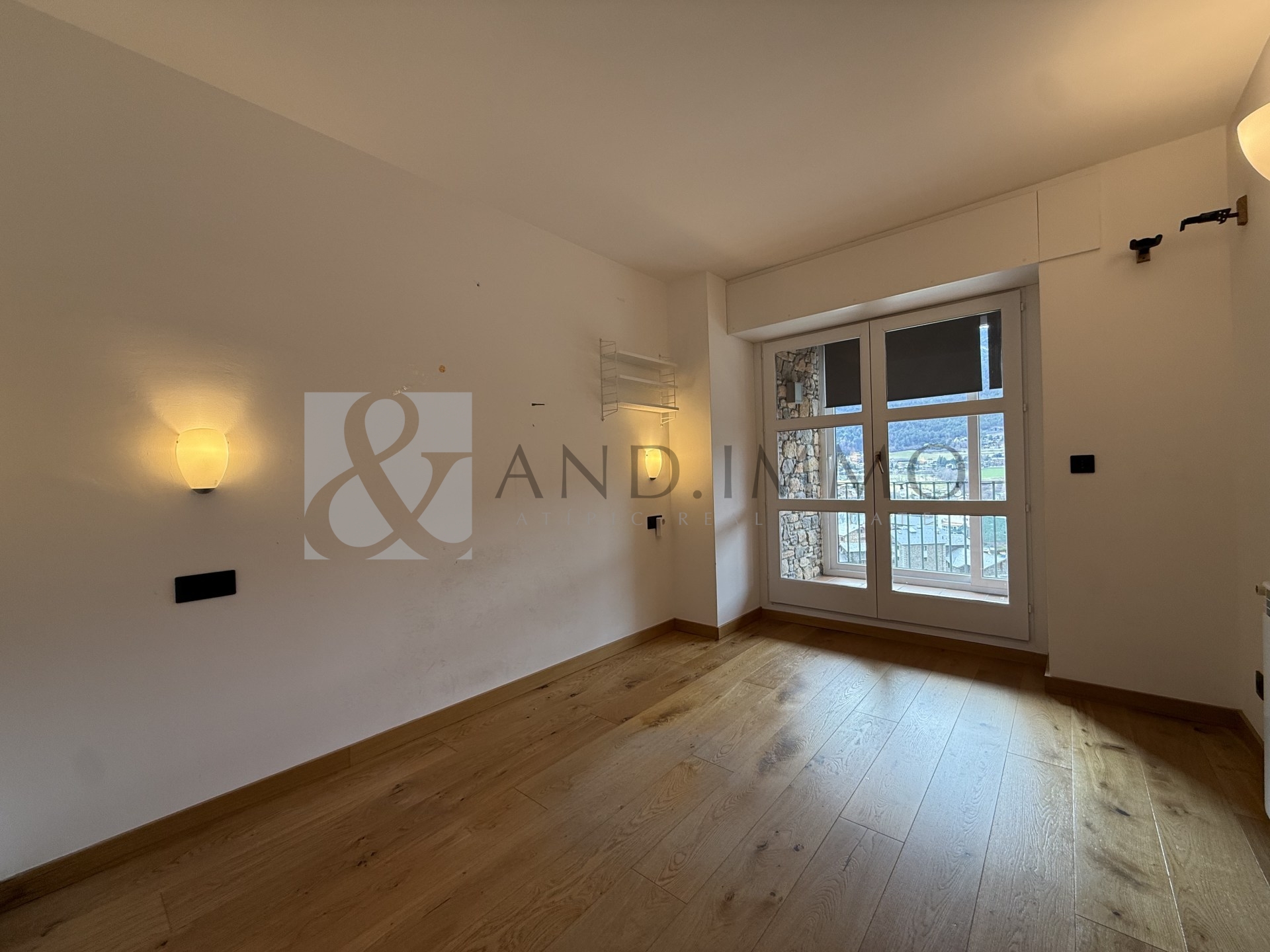 Pis de lloguer a L'Aldosa de la Massana, 4 habitacions, 160 metres