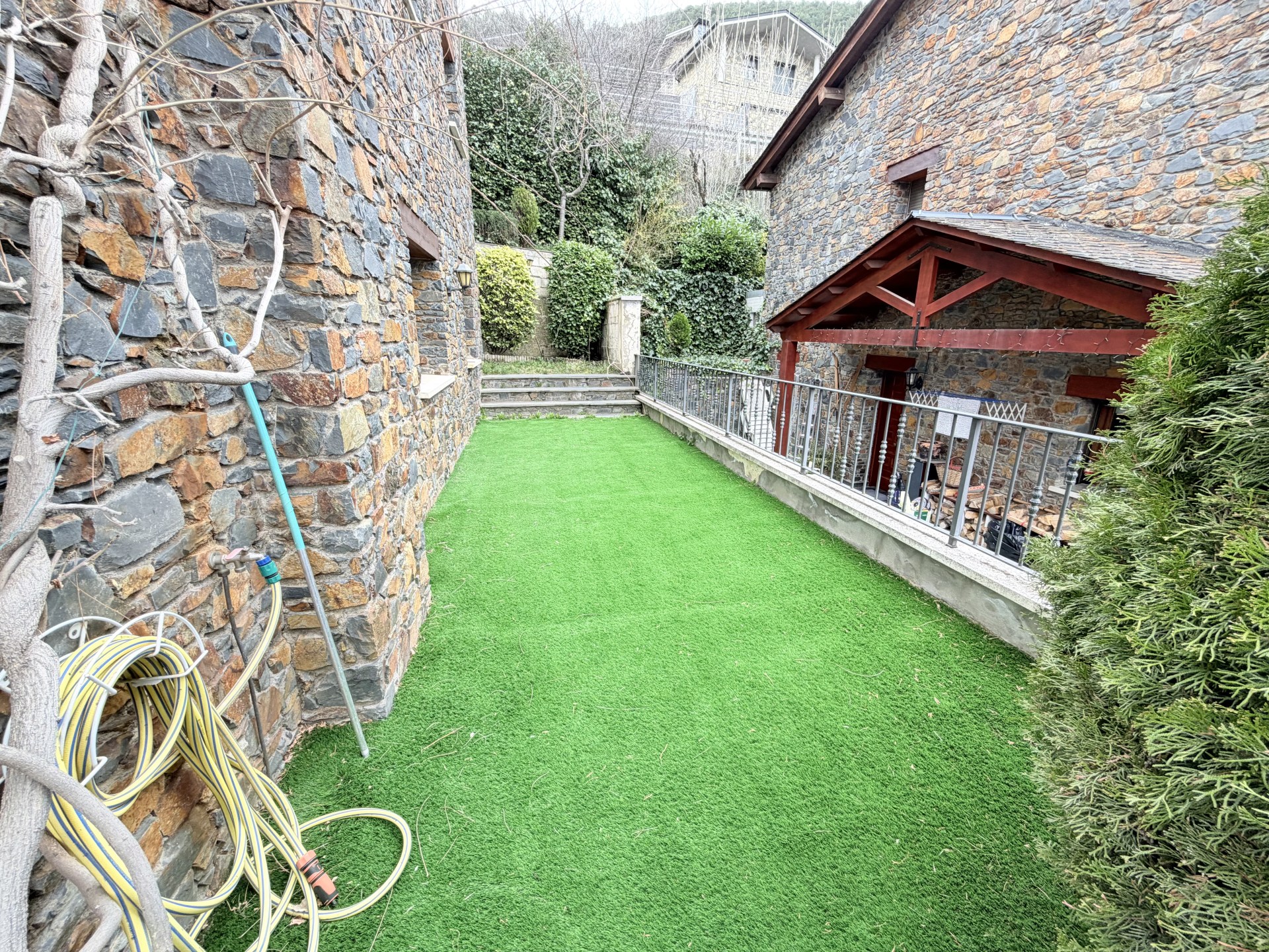 Chalet en venta en Aixirivall, 5 habitaciones, 280 metros