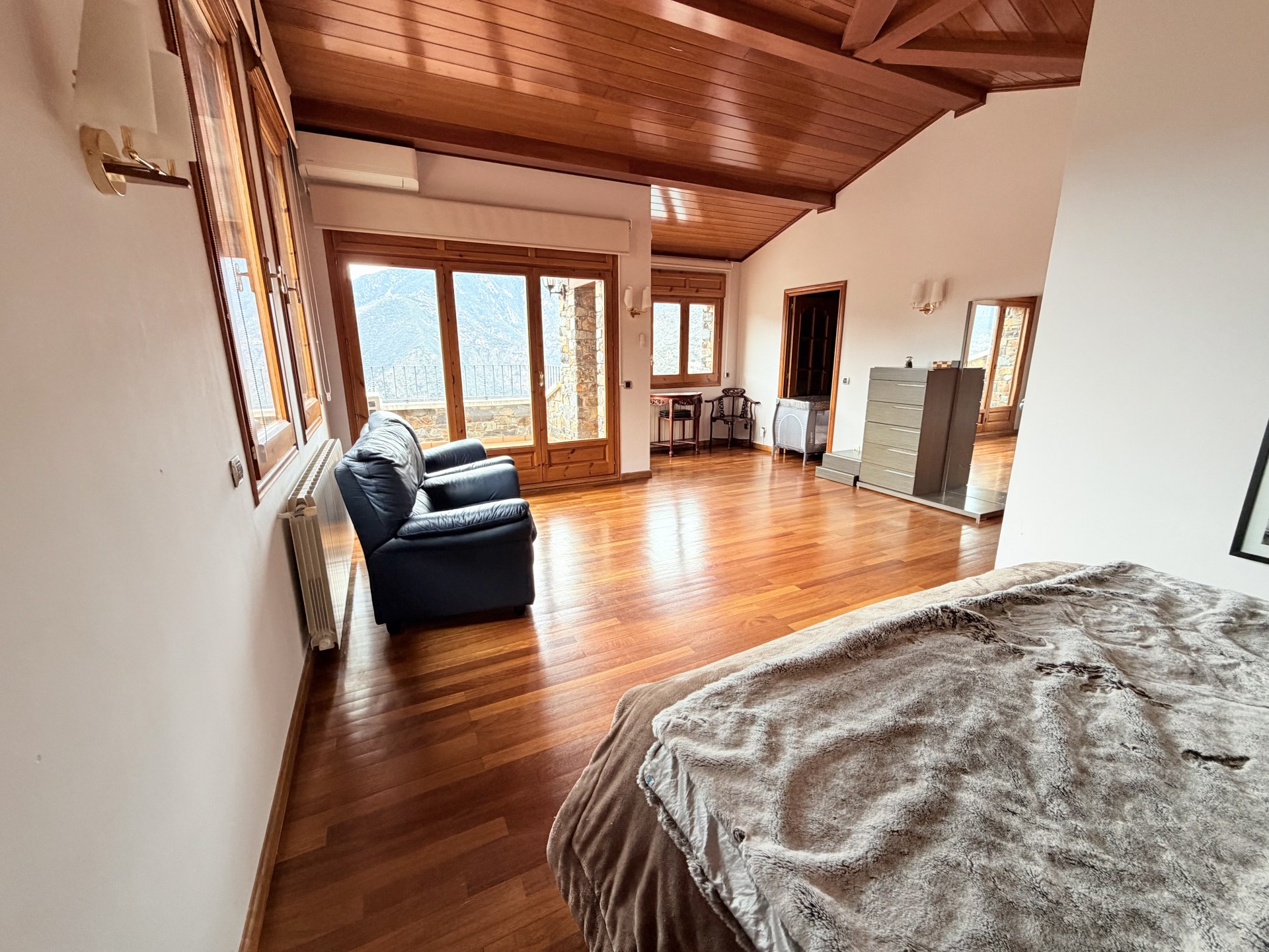 Xalet en venda a Aixirivall, 5 habitacions, 280 metres