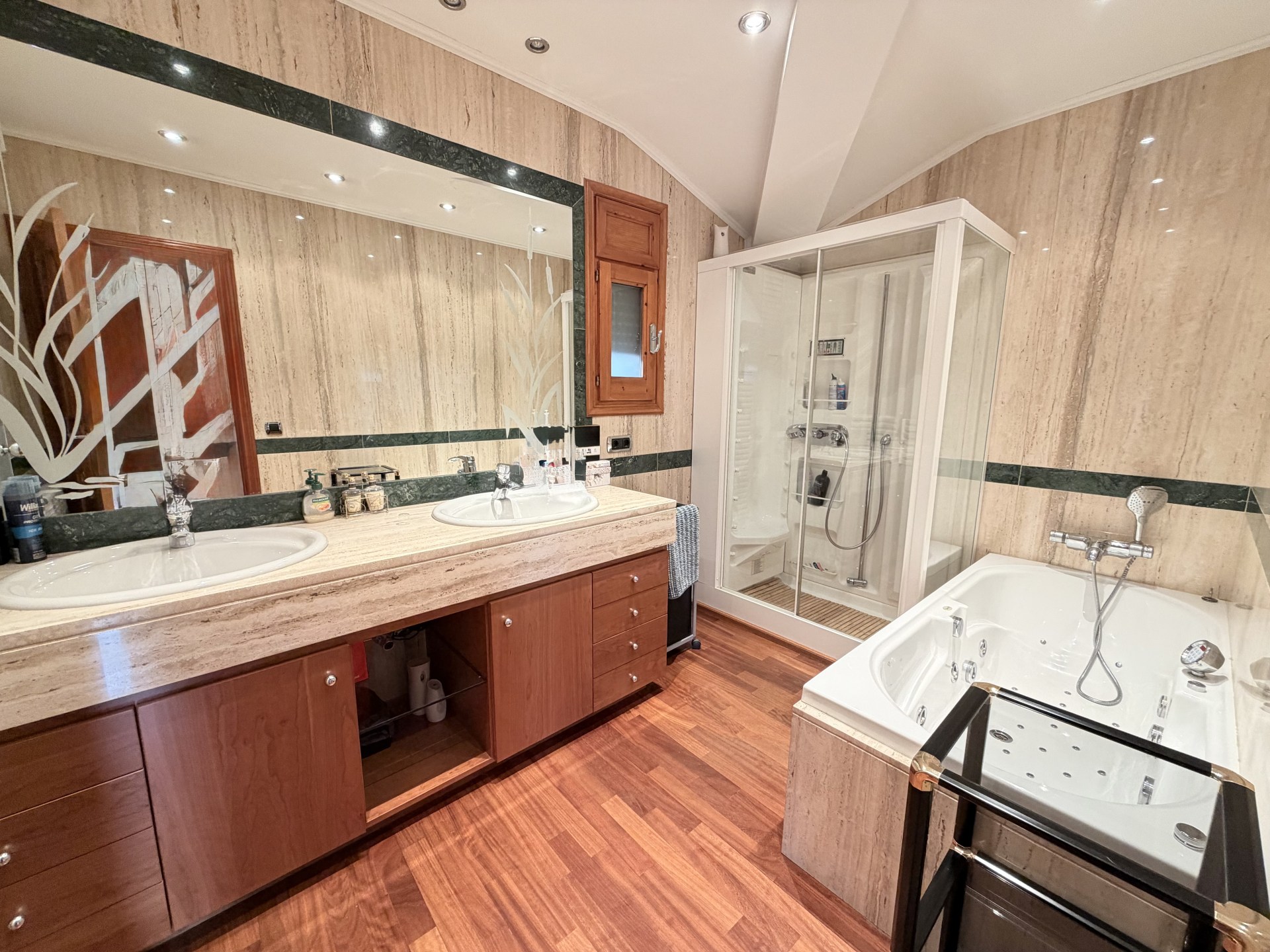 Xalet en venda a Aixirivall, 5 habitacions, 280 metres