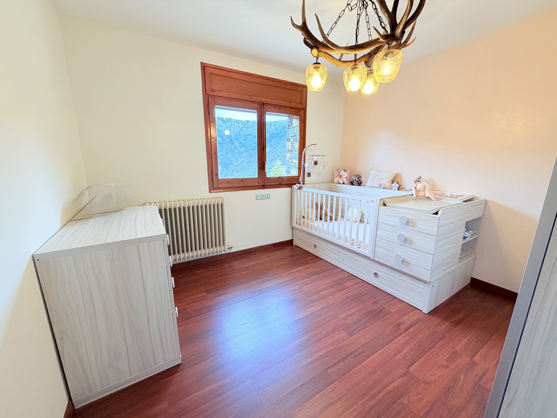 Xalet en venda a Aixirivall, 5 habitacions, 280 metres