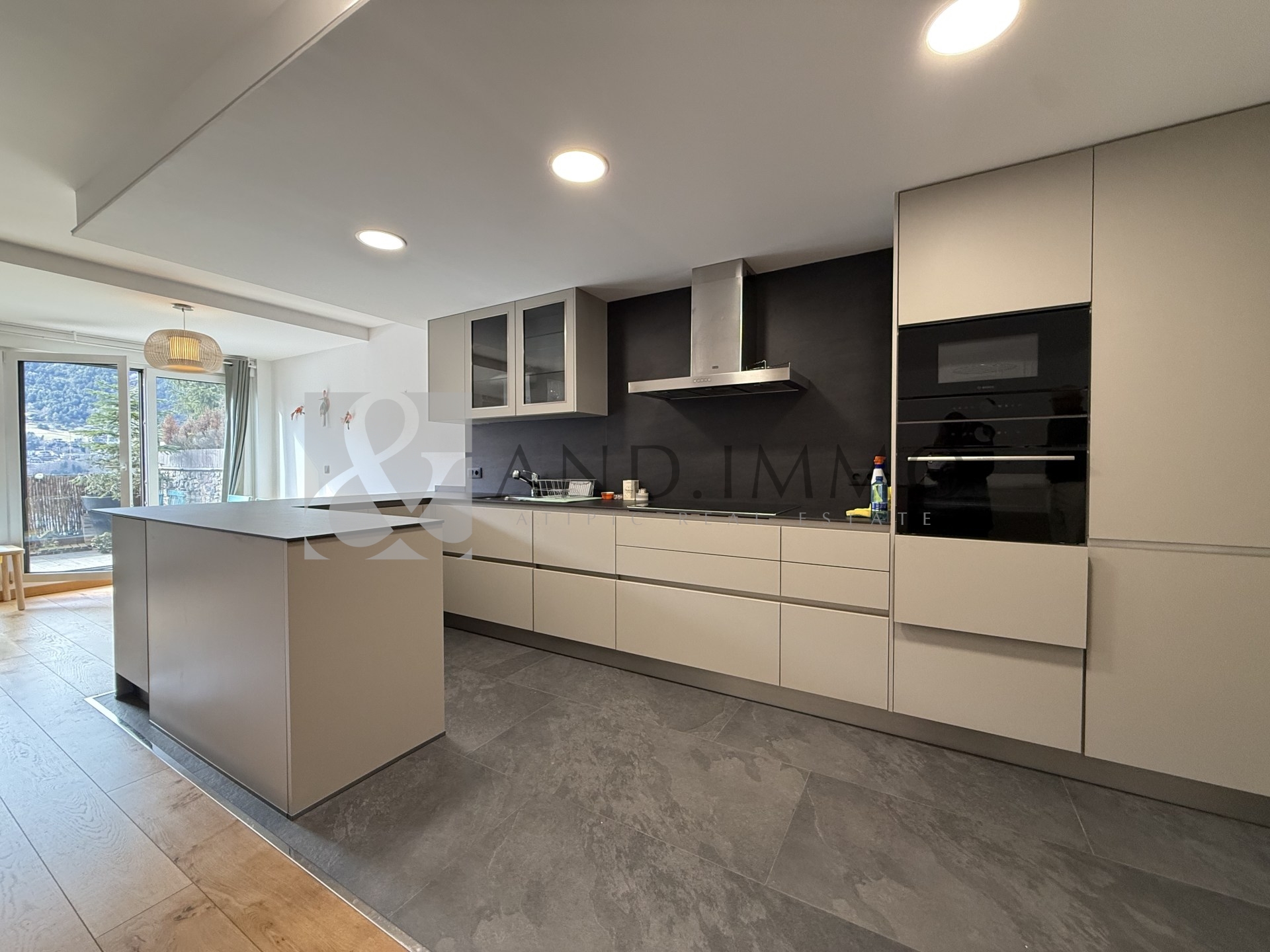Piso de alquiler en L'Aldosa de la Massana, 4 habitaciones, 160 metros