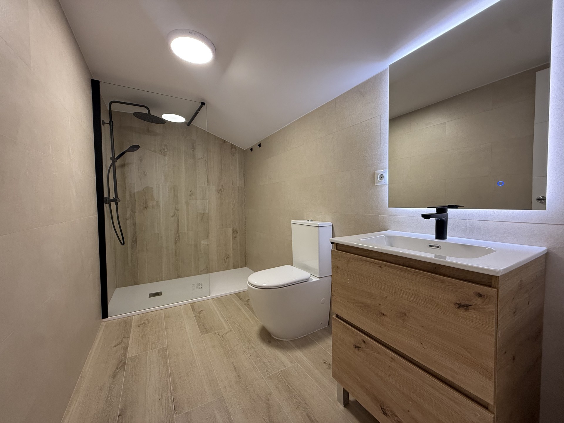 Piso en venta en Encamp, 2 habitaciones, 53 metros