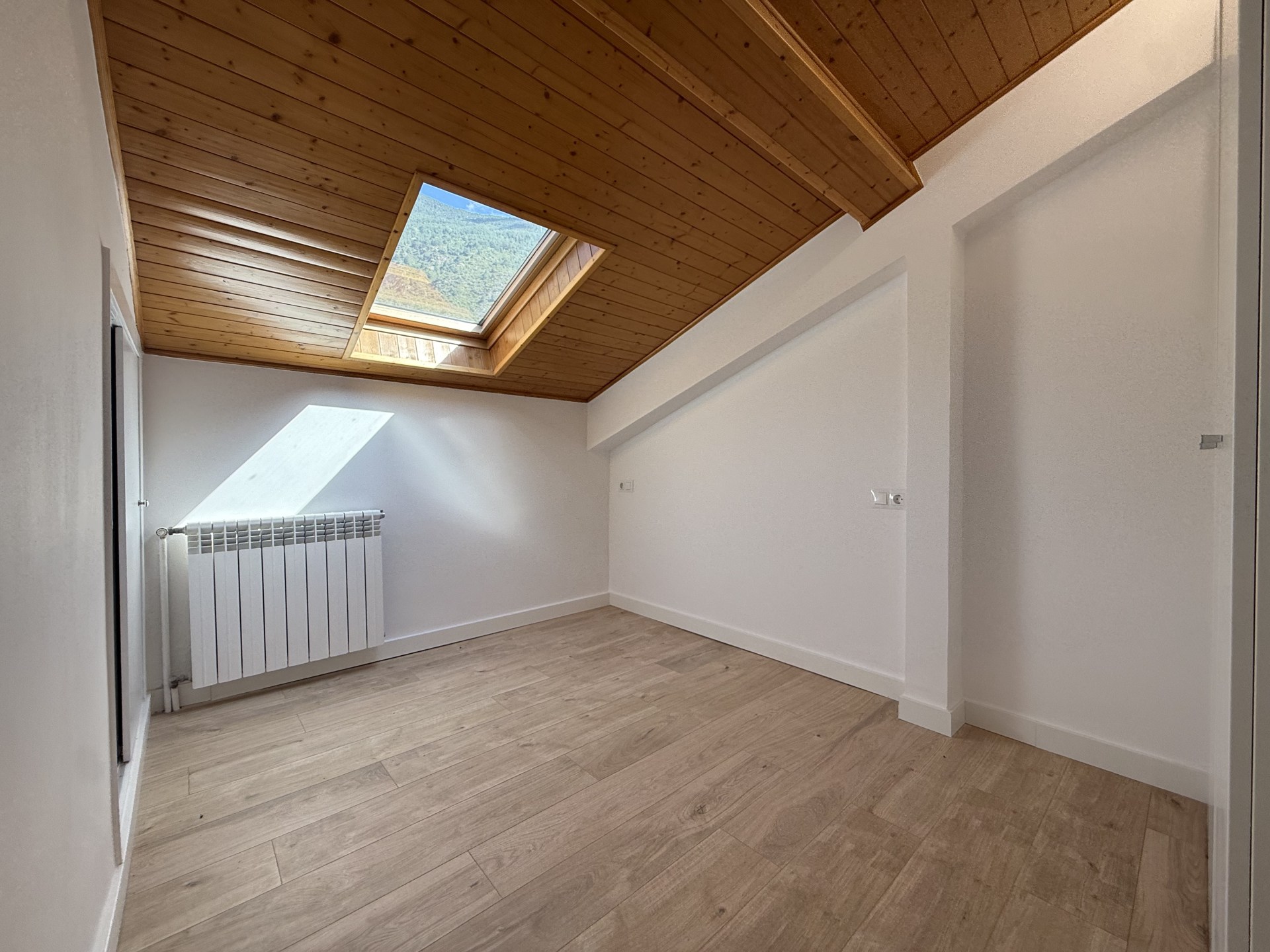 Piso en venta en Encamp, 2 habitaciones, 53 metros