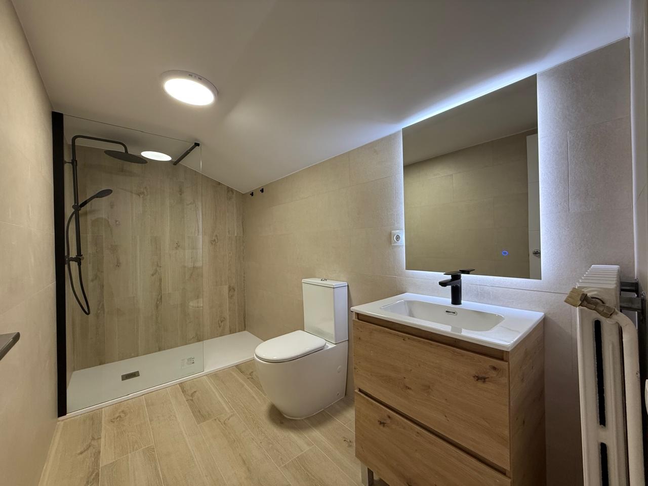 Pis en venda a Encamp, 2 habitacions, 53 metres