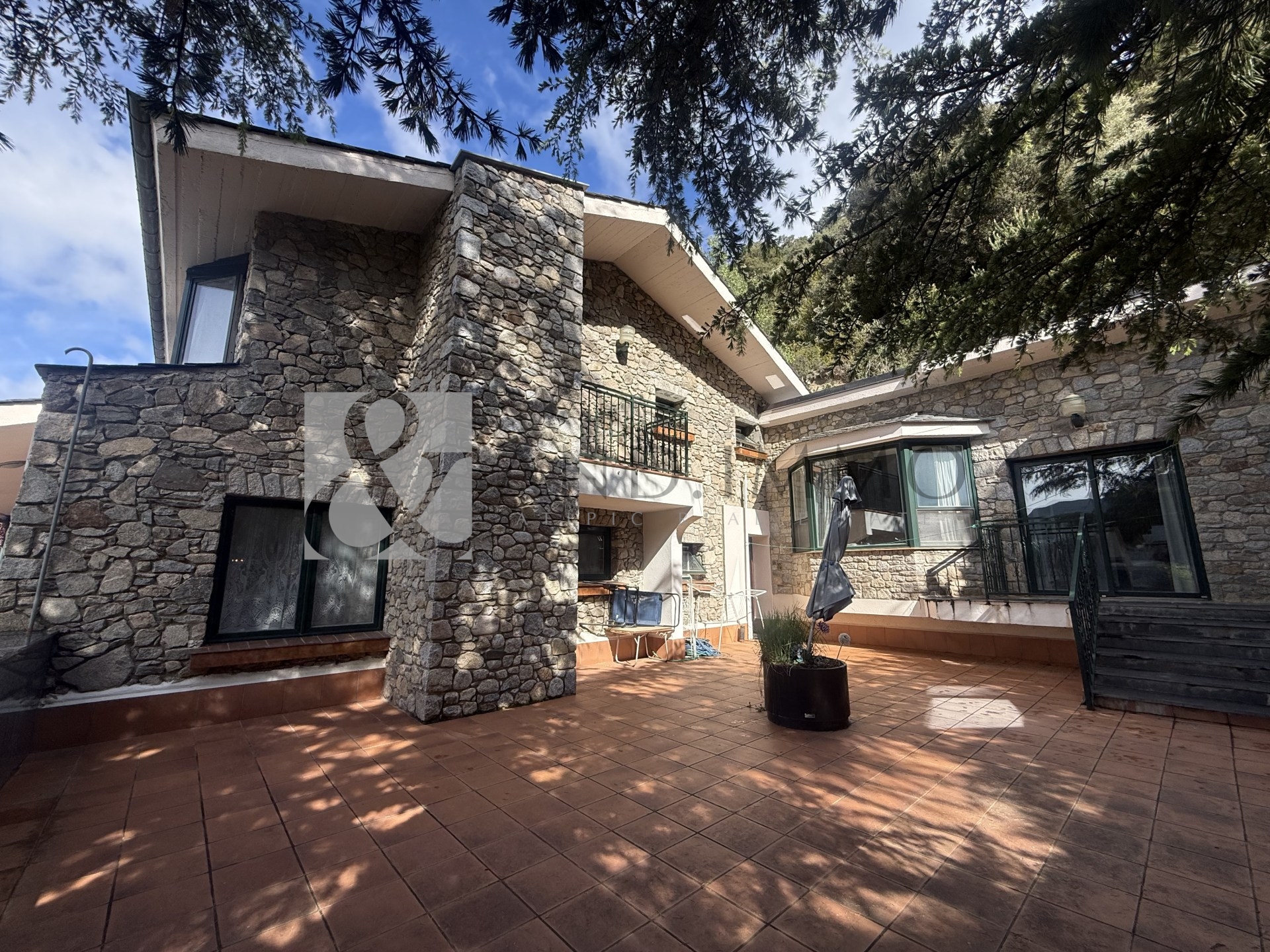 Xalet en venda a Certers, 4 habitacions, 495 metres