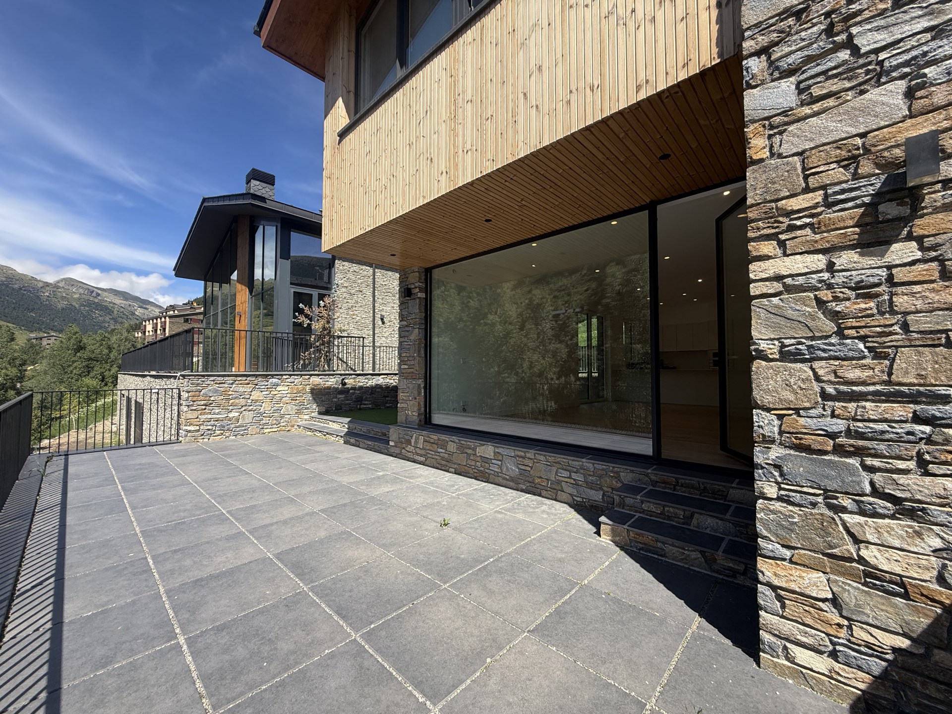 Xalet en venda a Incles, 3 habitacions, 471 metres