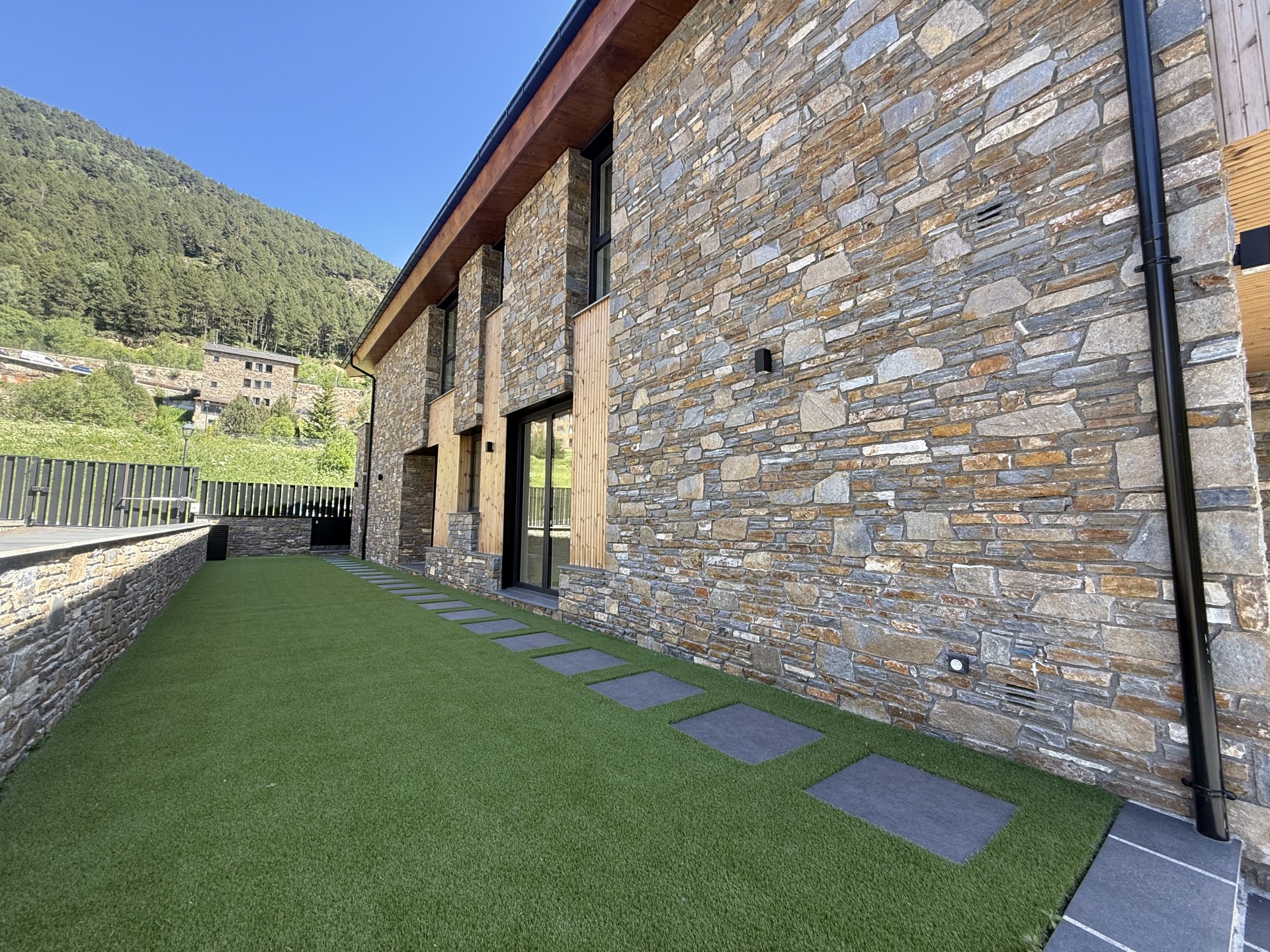 Xalet en venda a Incles, 3 habitacions, 471 metres