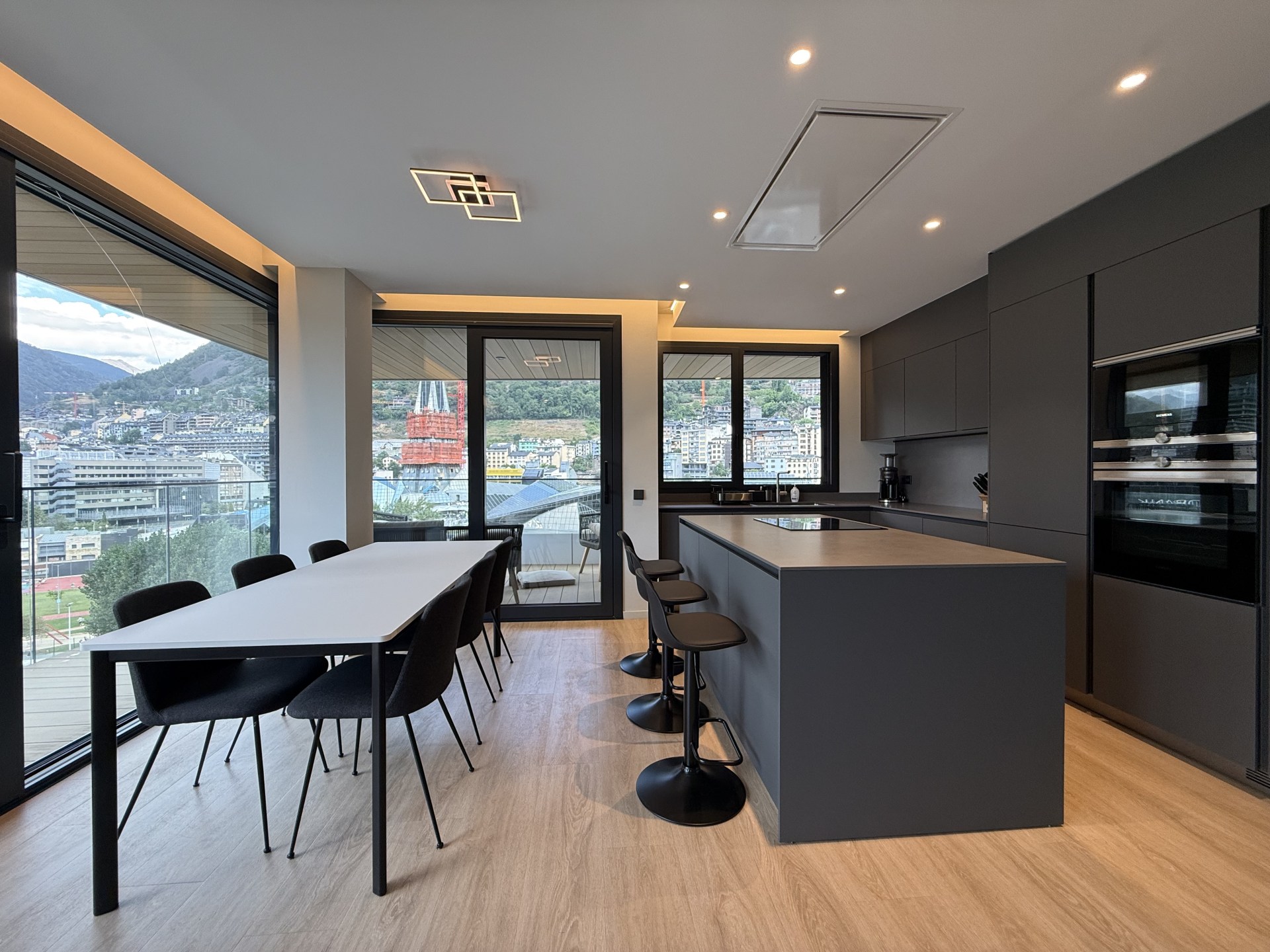Pis de lloguer a Escaldes Engordany, 3 habitacions, 140 metres