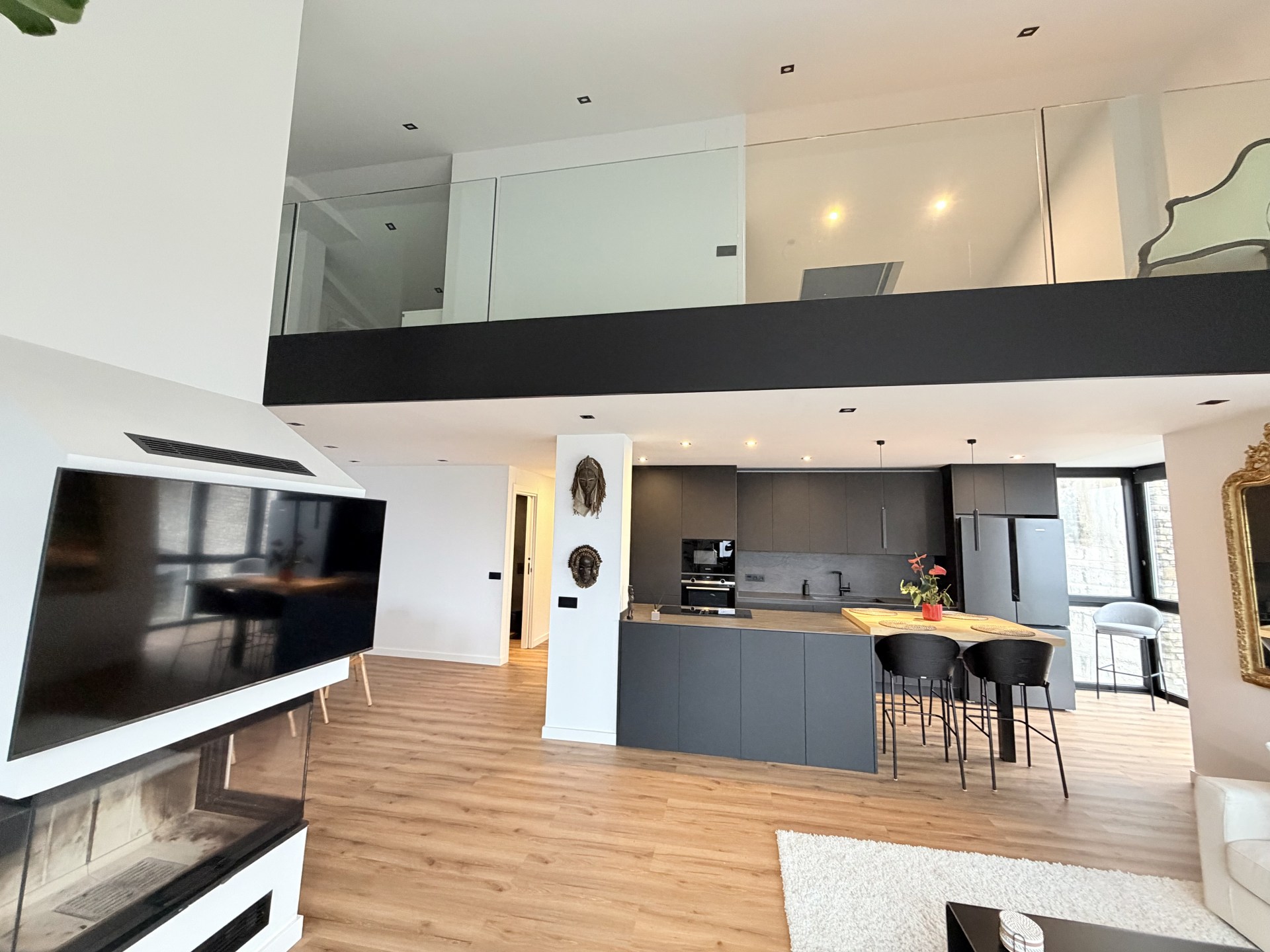 Piso de alquiler en Escaldes Engordany, 3 habitaciones, 185 metros