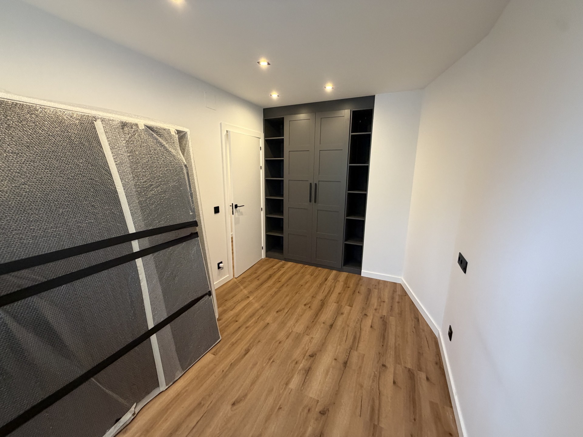 Piso de alquiler en Escaldes Engordany, 3 habitaciones, 185 metros