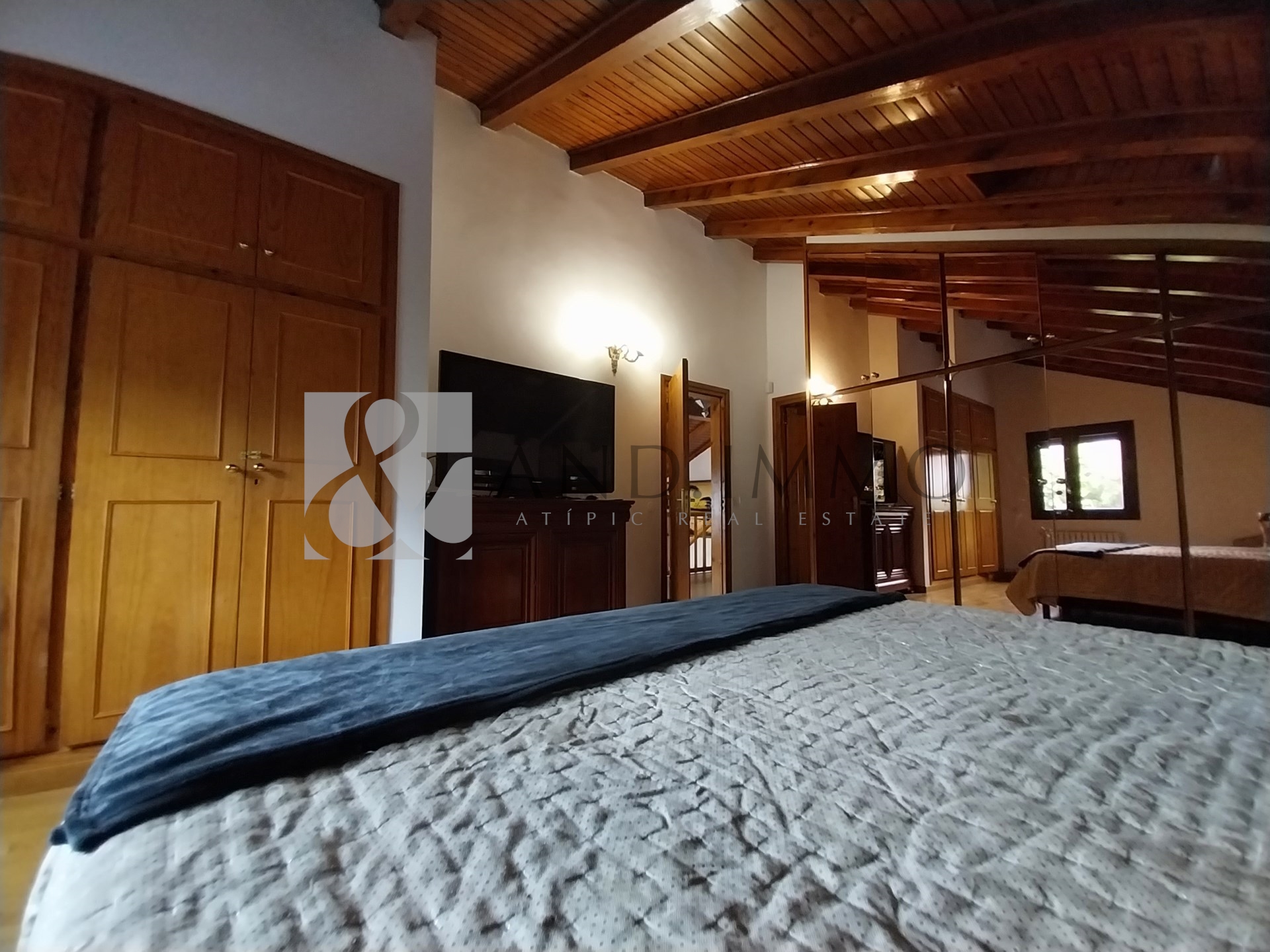 Chalet de alquiler en Escaldes Engordany, 4 habitaciones, 420 metros