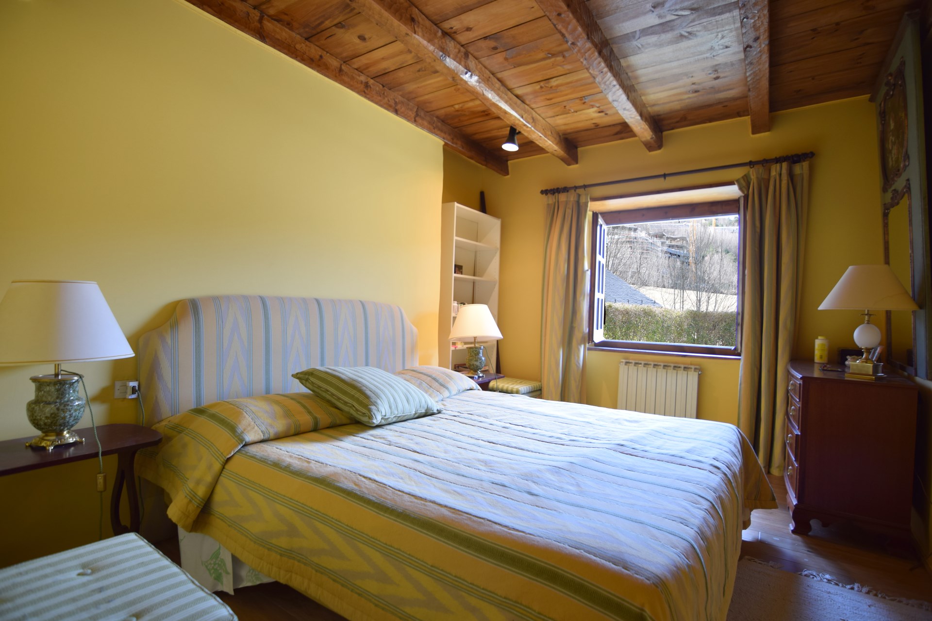 Xalet de lloguer a Ordino, 4 habitacions, 242 metres
