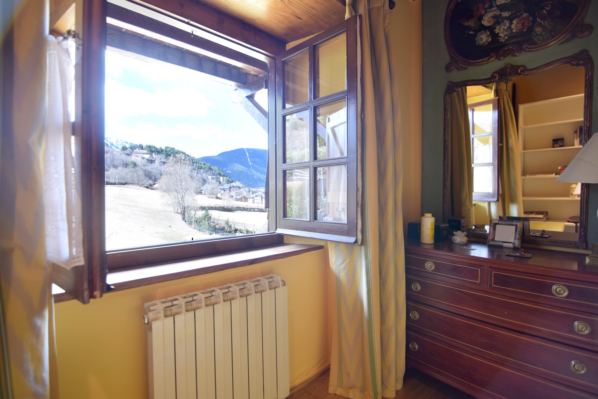 Xalet de lloguer a Ordino, 4 habitacions, 242 metres
