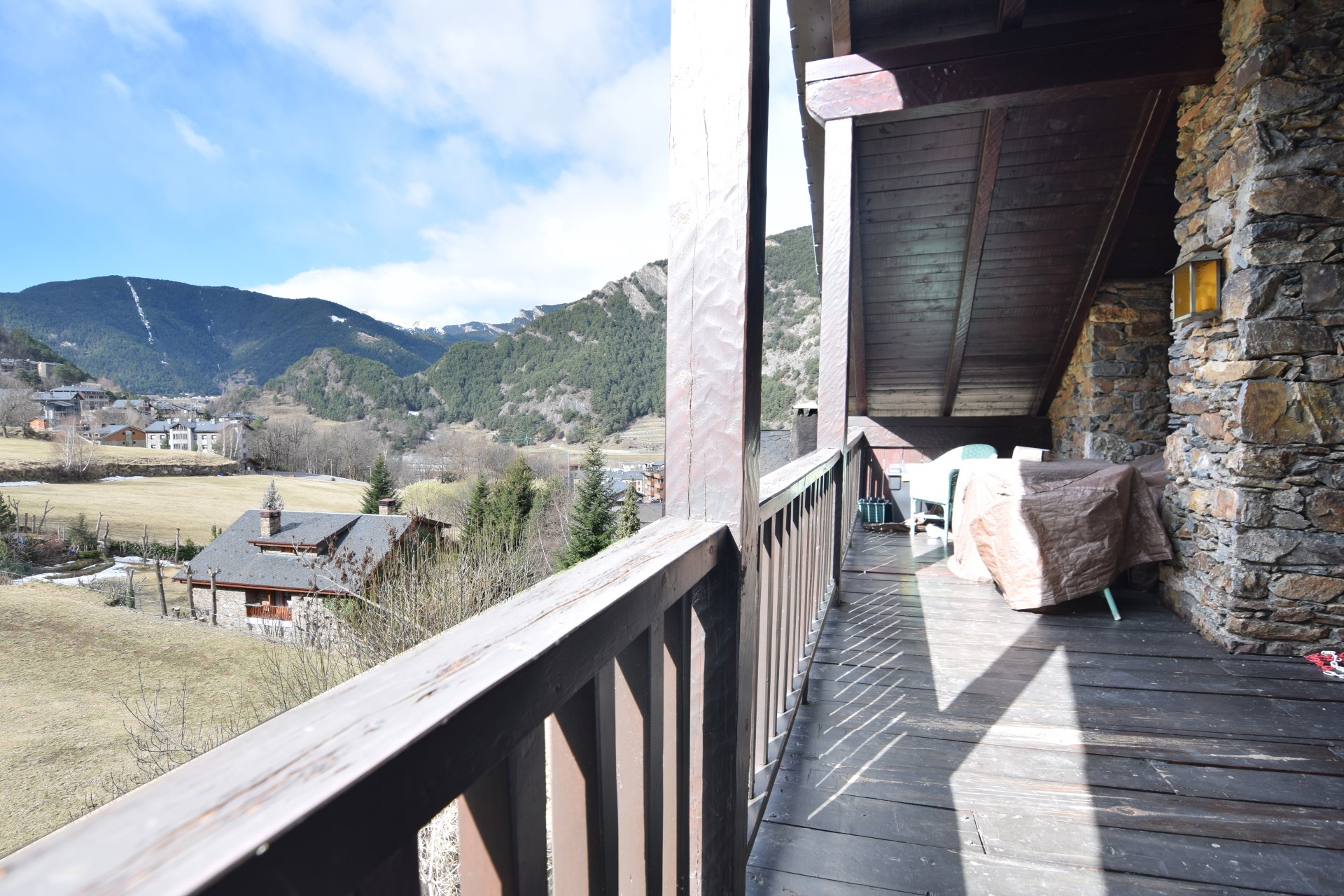 Xalet de lloguer a Ordino, 4 habitacions, 242 metres