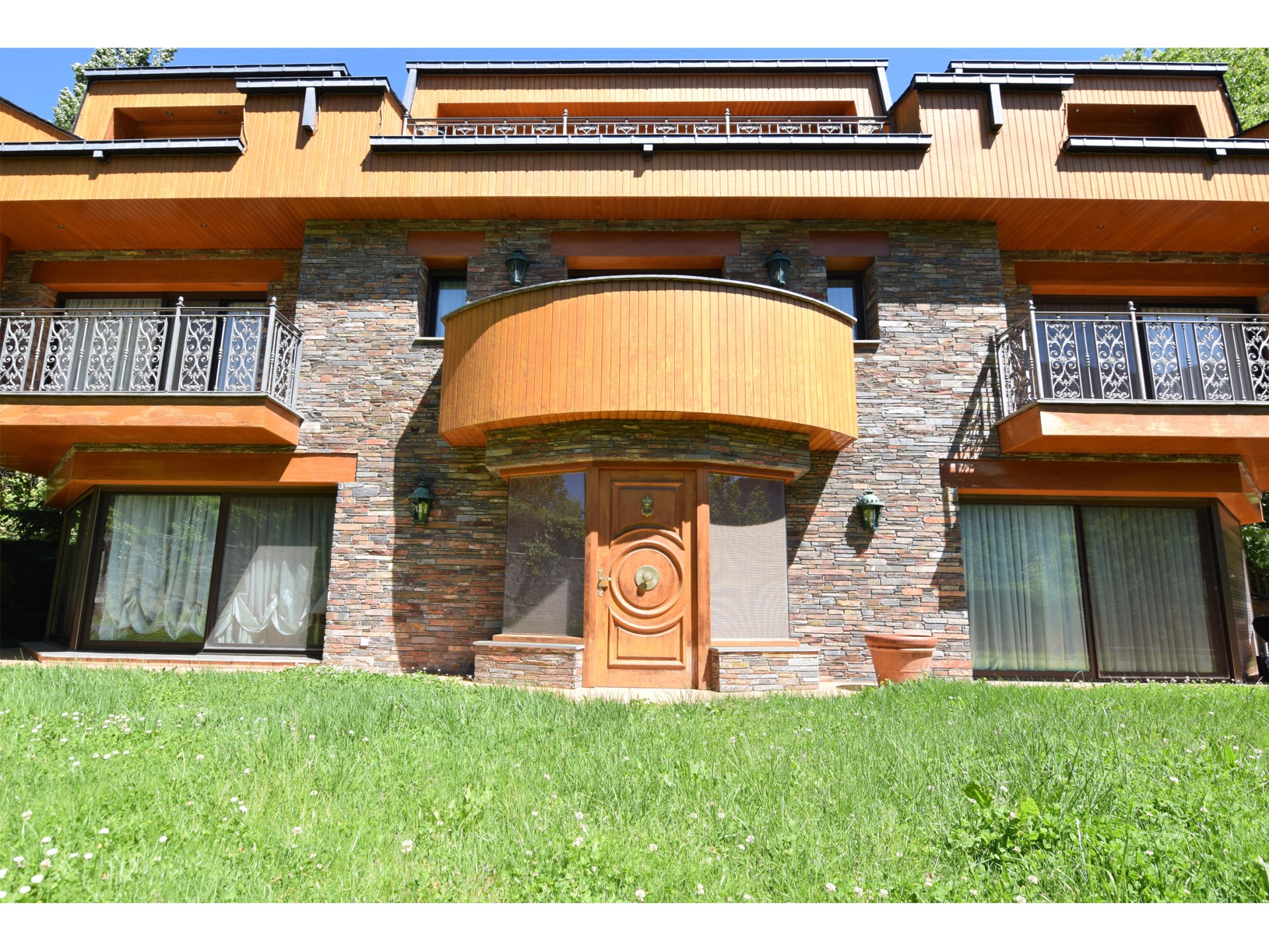 Chalet en venta en Andorra la Vella, 5 habitaciones, 908 metros