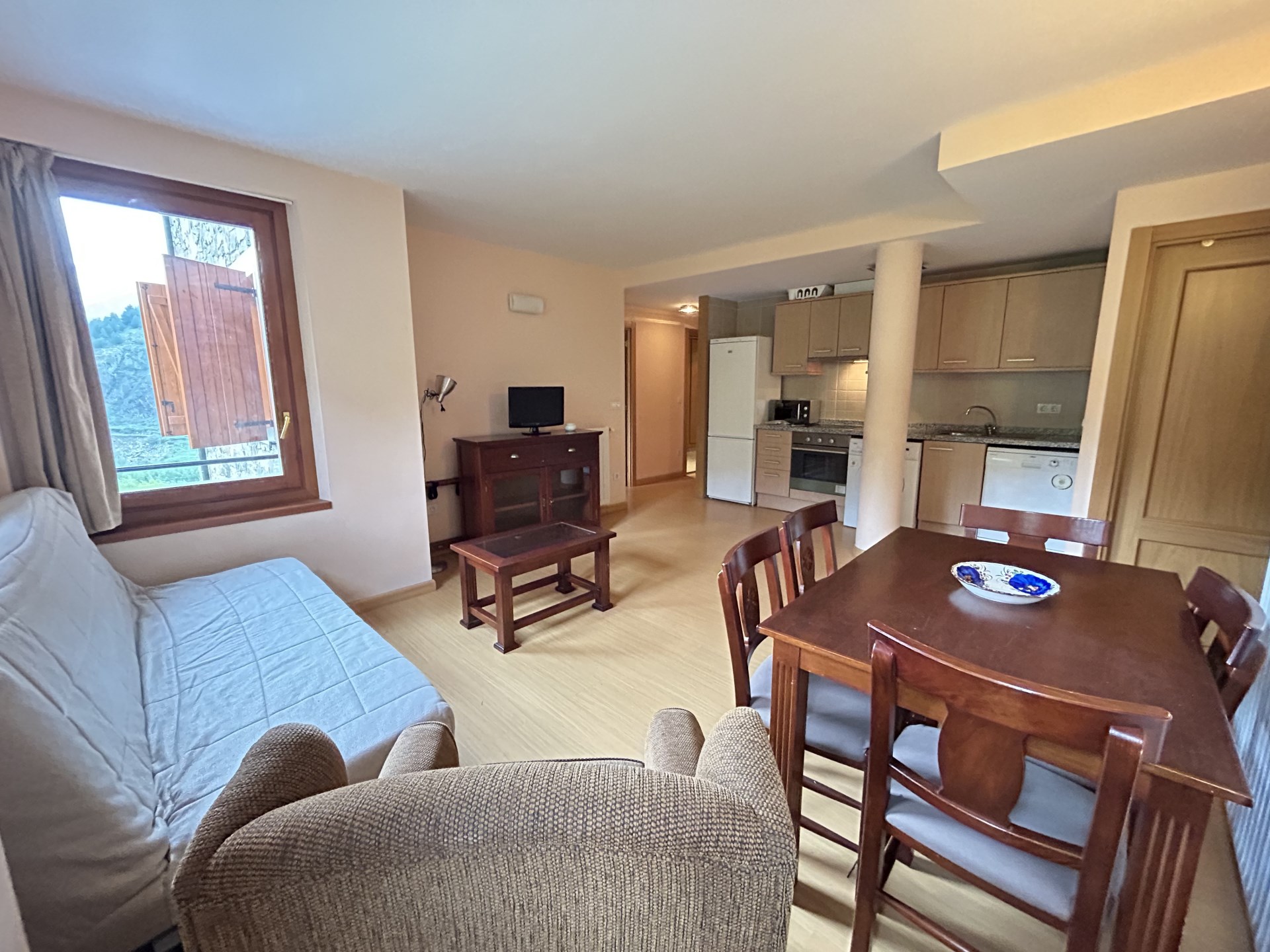 Piso en venta en Soldeu, 2 habitaciones, 76 metros