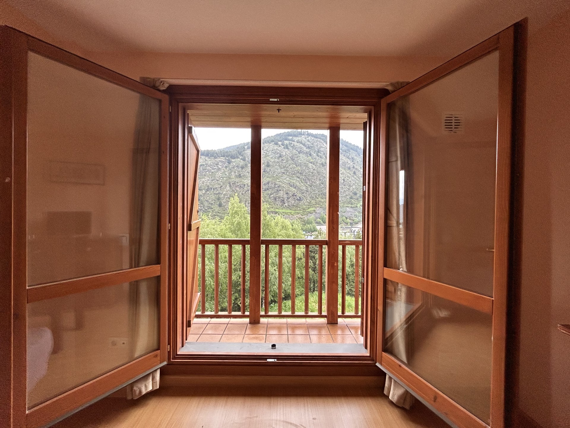 Piso en venta en Soldeu, 1 habitación, 64 metros — foto 1 de 12